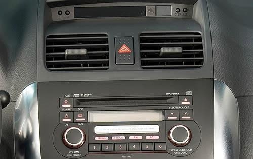 2011 Suzuki SX4 interior CC