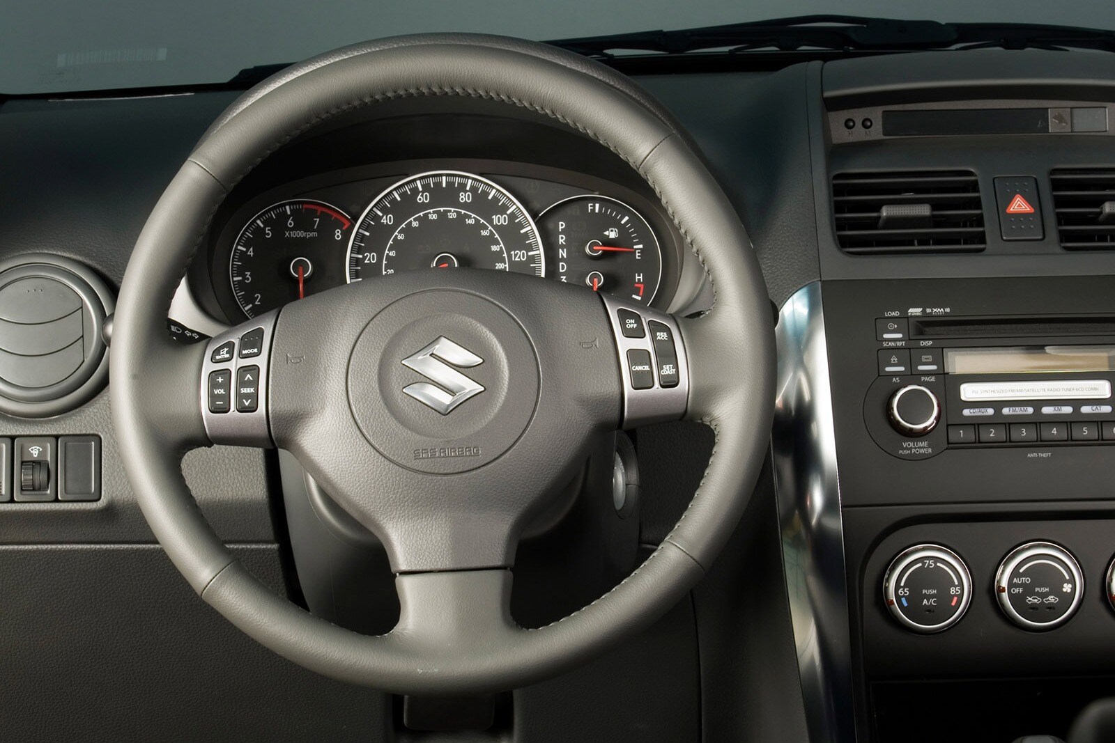2013 Suzuki SX4 interior I