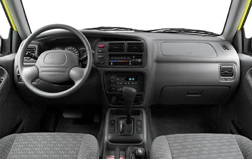 2004 Suzuki Vitara interior I