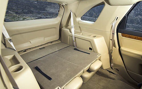 2007 Suzuki XL7 interior CARGO