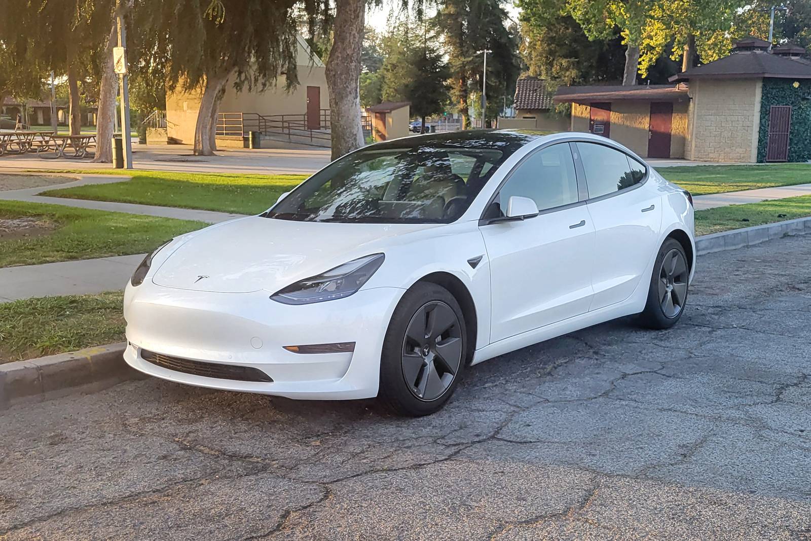 2021 Tesla Model 3 Standard Range Plus Sedan Exterior