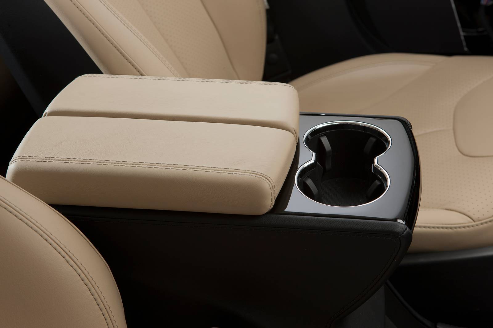 2018 Tesla Model S interior CUP