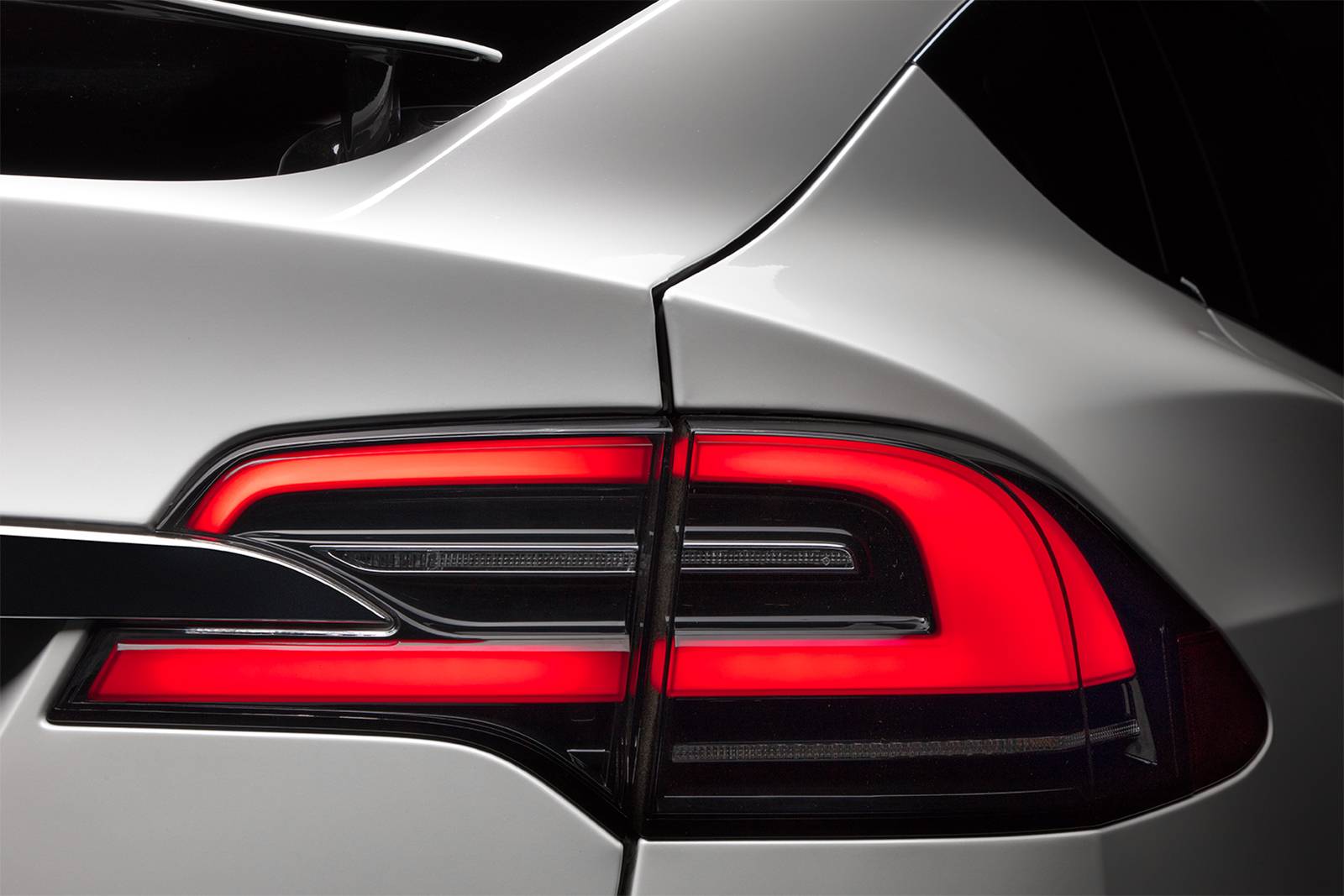 2018 Tesla Model X exterior EDETAIL