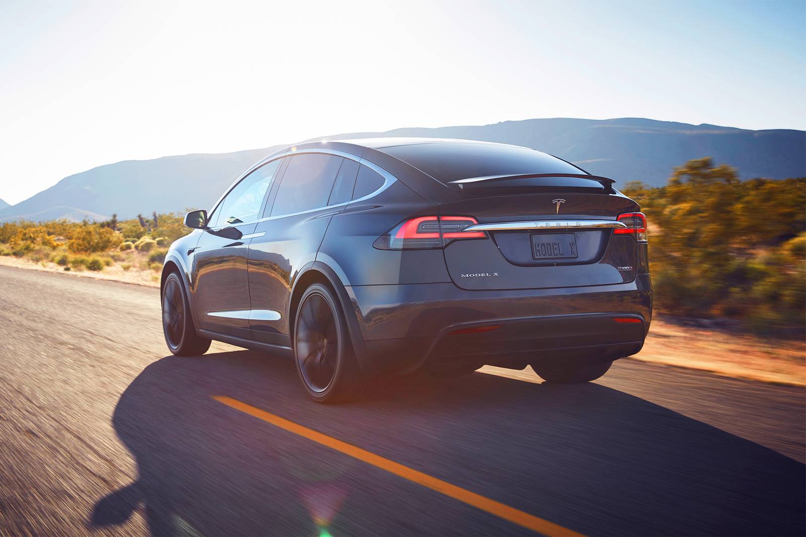 2018 Tesla Model X exterior F