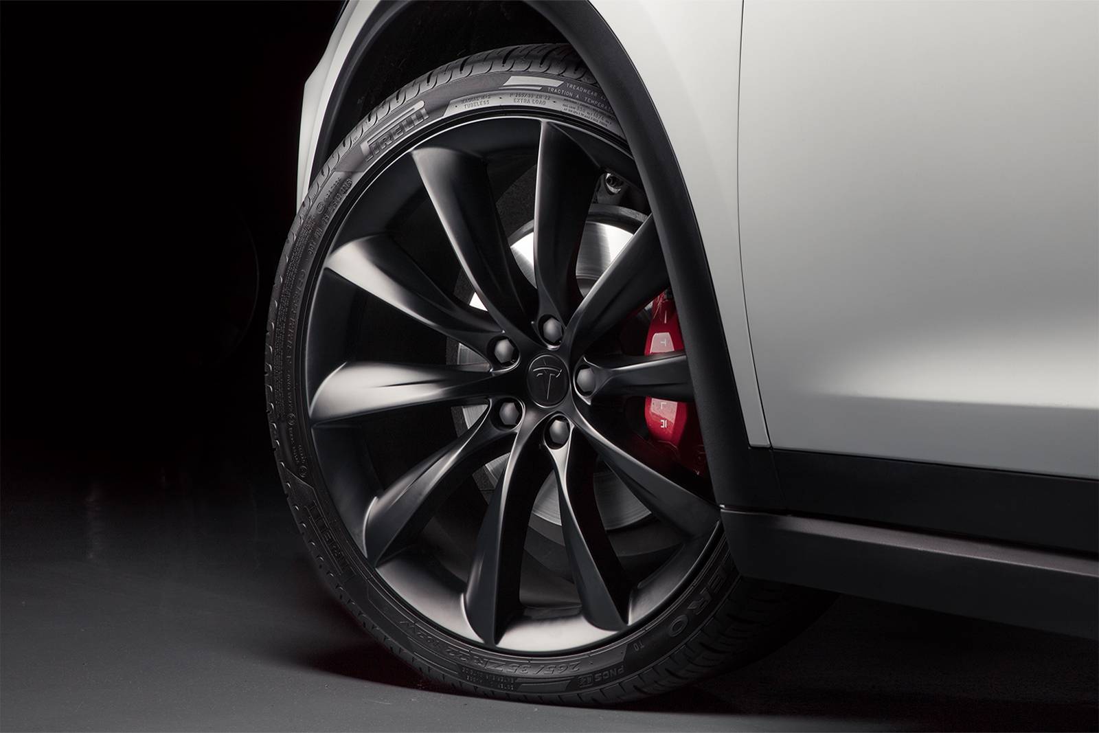 2018 Tesla Model X — OEM photo 4