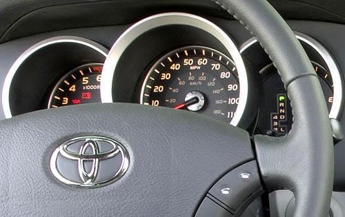 2005 Toyota 4Runner interior G