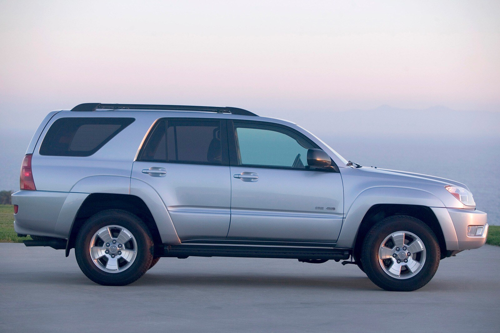 2007 Toyota 4Runner SR5 4dr SUV Exterior
