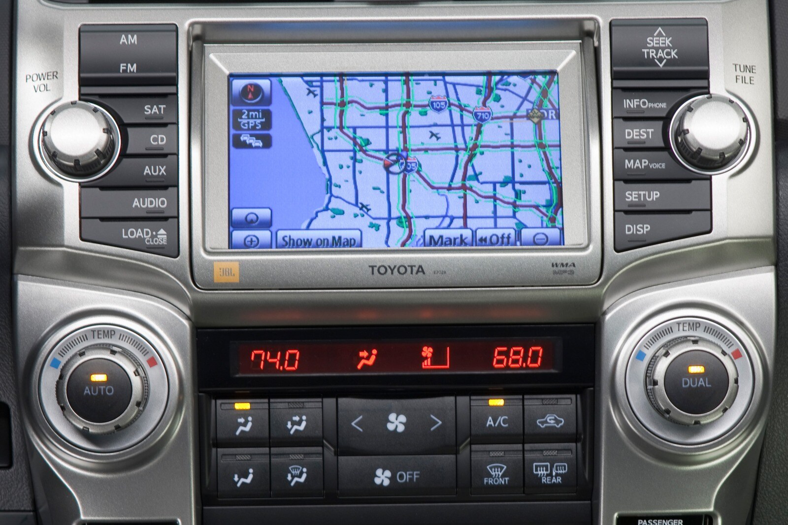 2010 Toyota 4runner interior CC