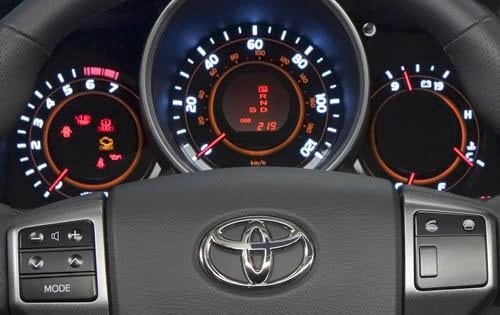 2010 Toyota 4runner interior G