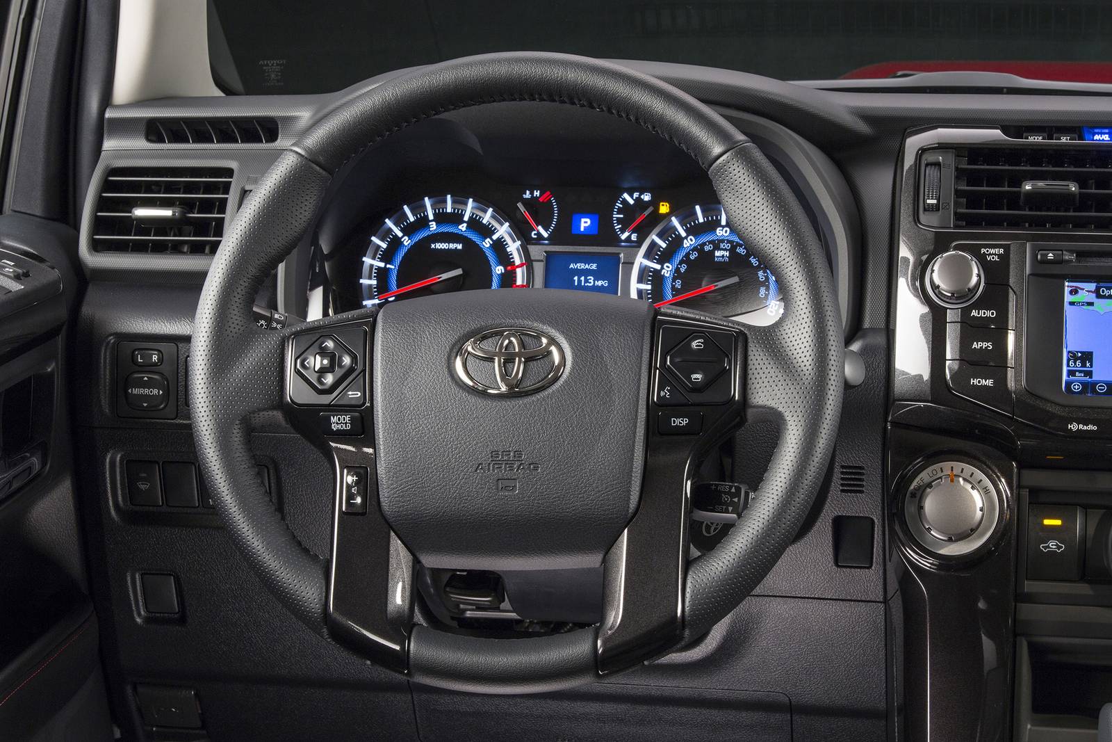2020 Toyota 4runner interior SWD