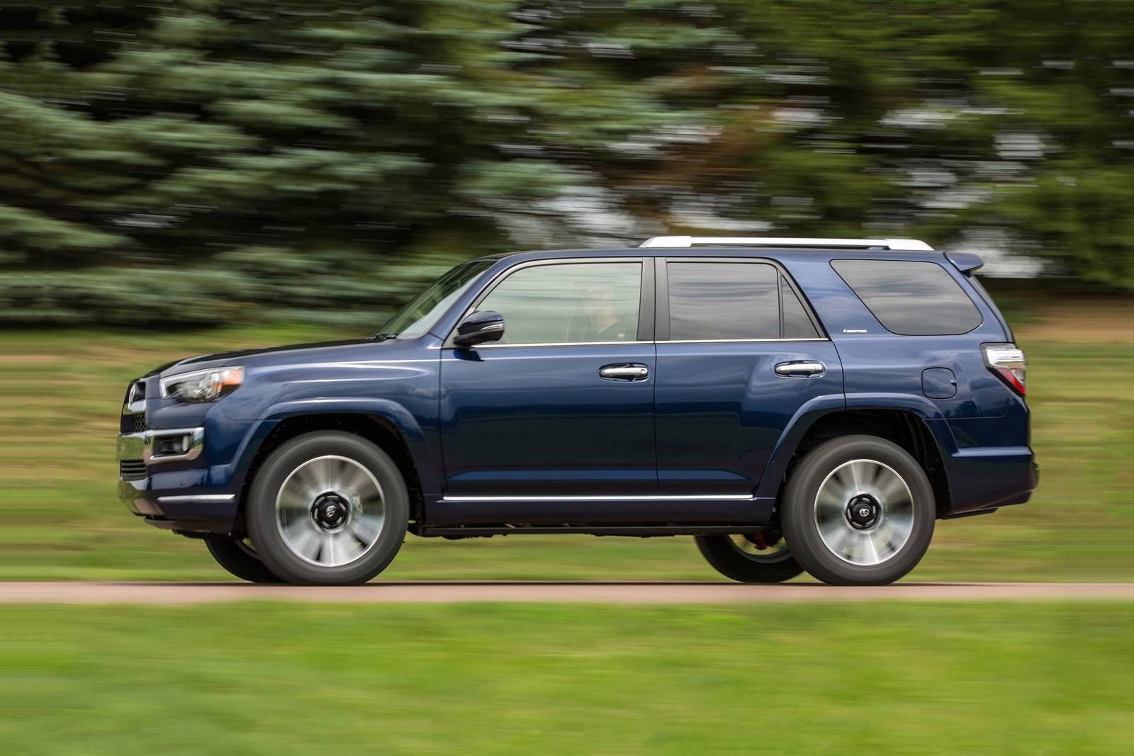 2021 Toyota 4runner exterior S
