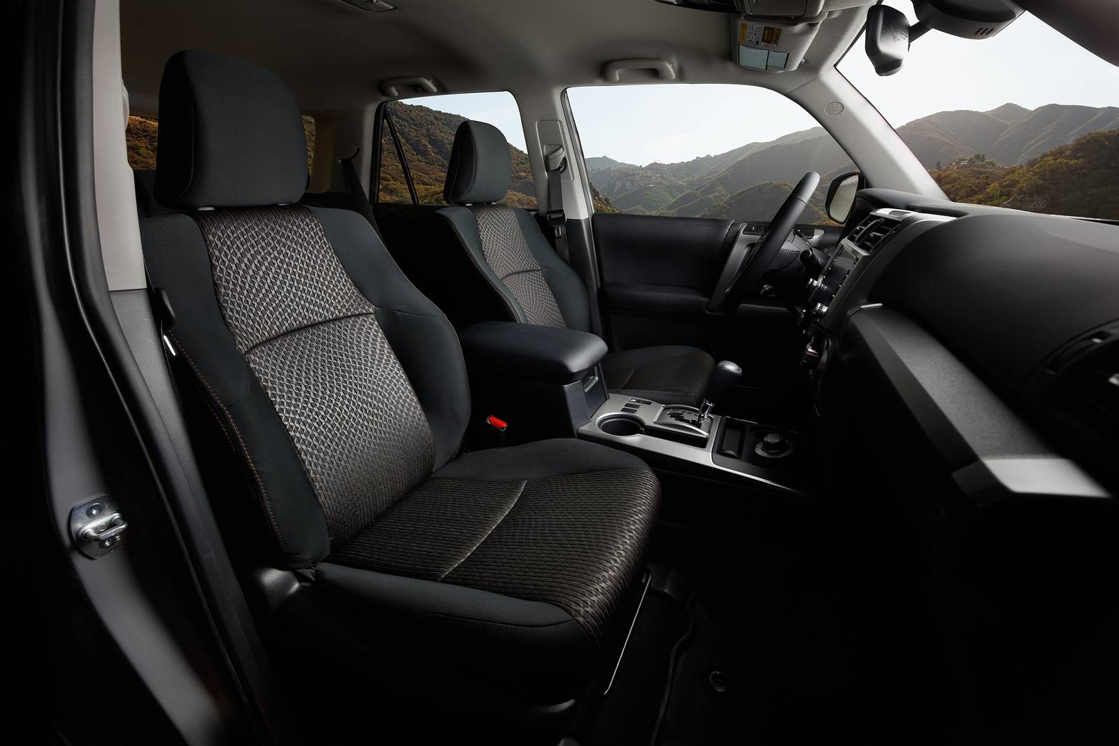 2021 Toyota 4runner interior I