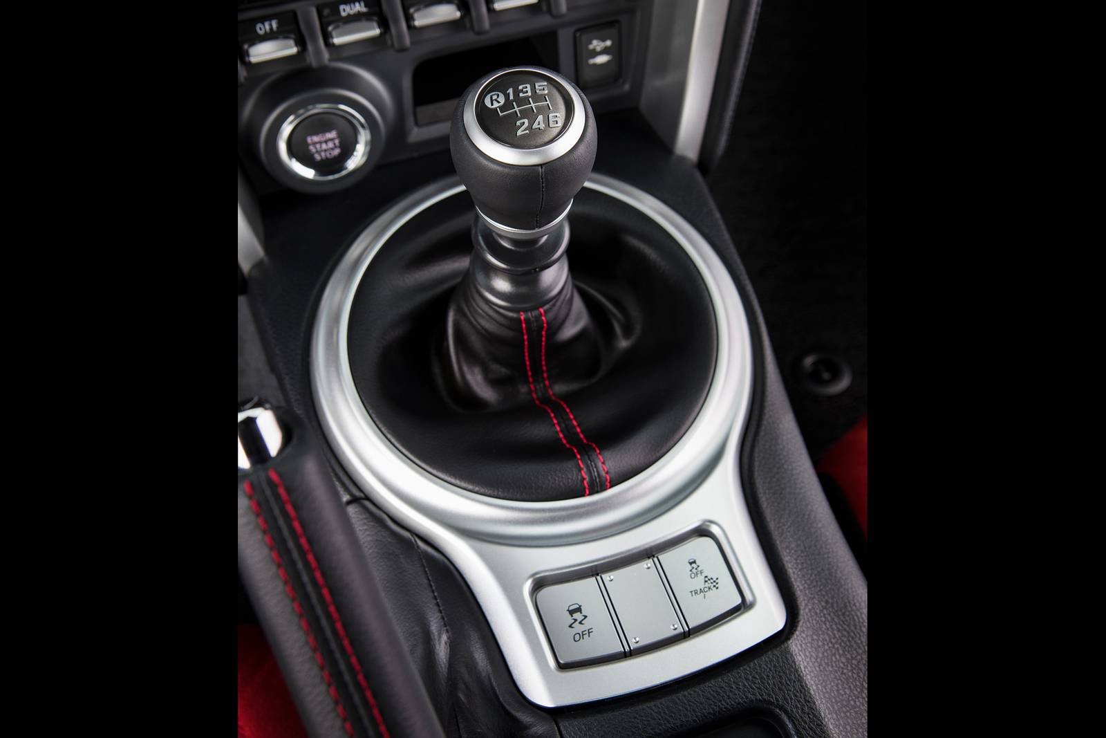 2019 Toyota 86 interior SHF