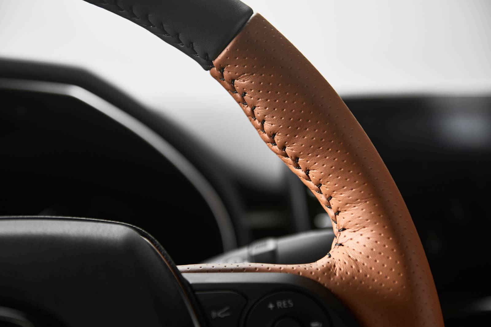 2019 Toyota Avalon front safety DETAIL