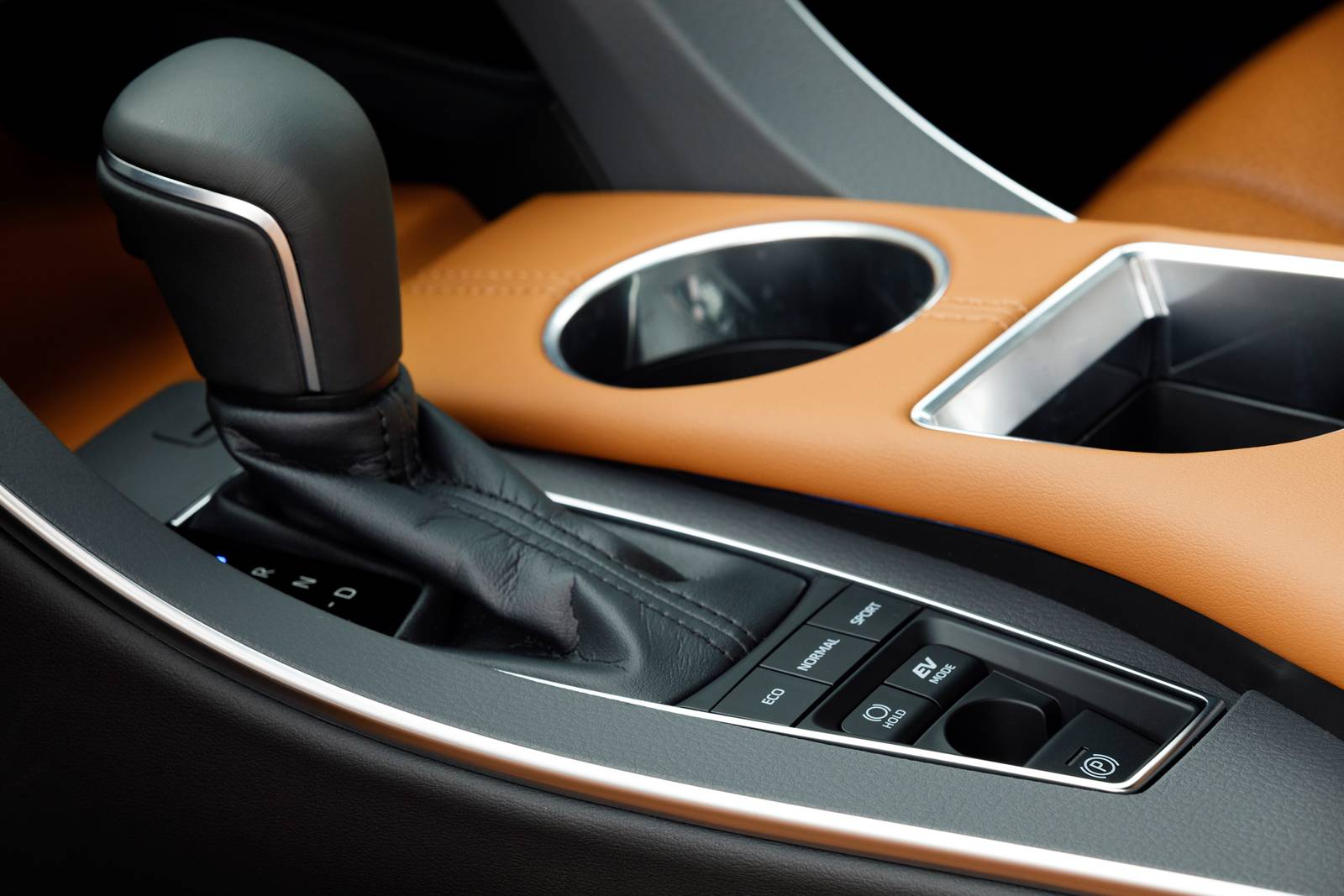 2019 Toyota Avalon interior SHF