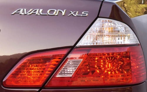2003 Toyota Avalon exterior FBDG