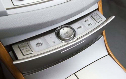 2005 Toyota Avalon interior CC