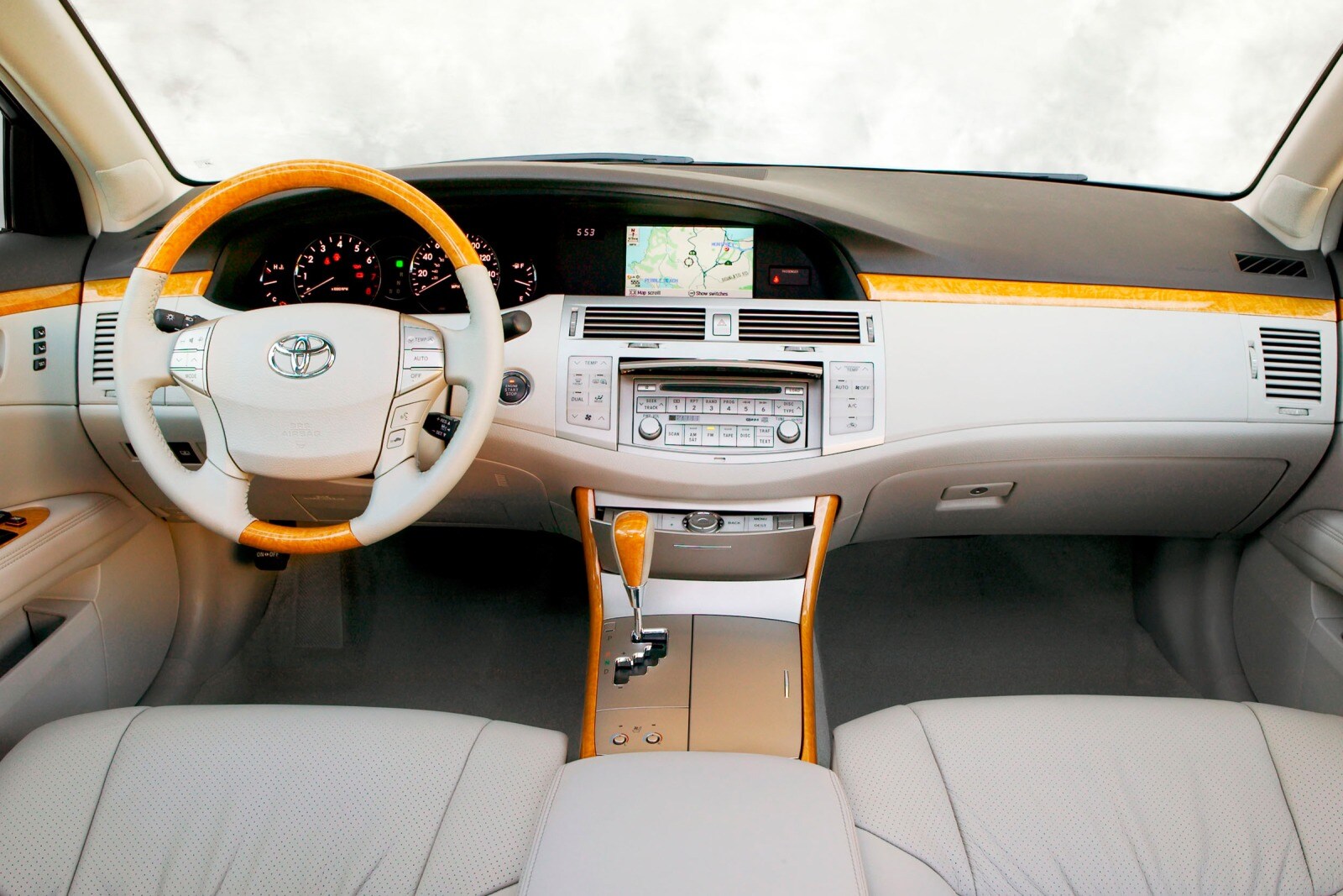 2007 Toyota Avalon interior D