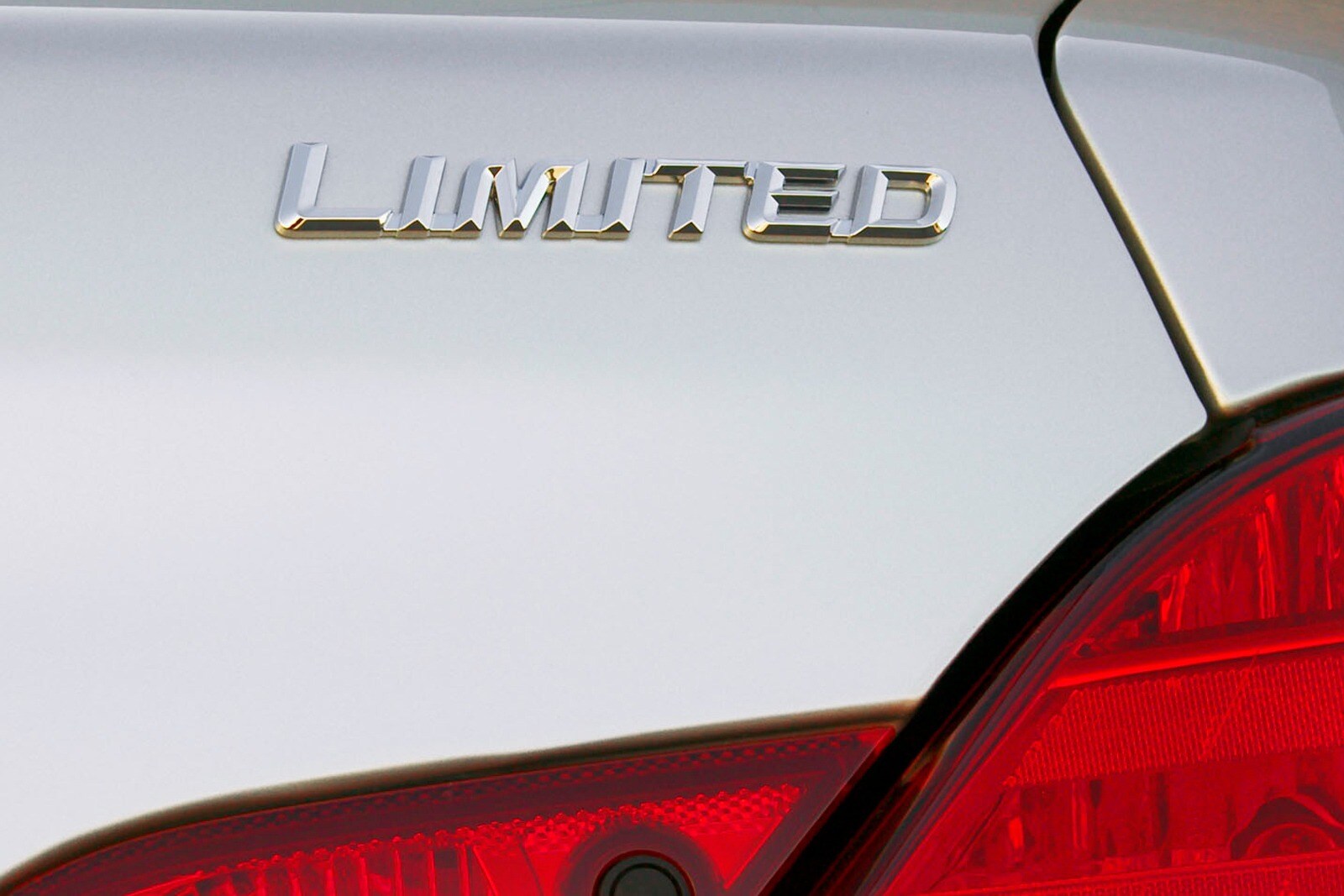 2007 Toyota Avalon — OEM photo 4