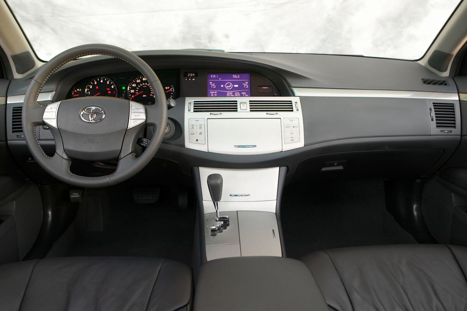 2007 Toyota Avalon interior D