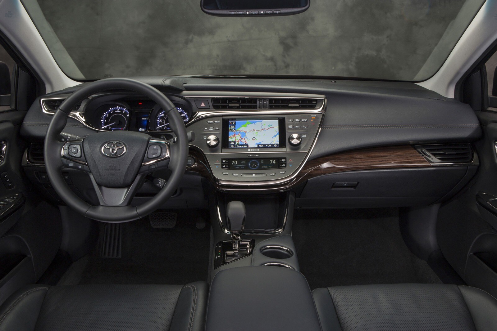 2013 Toyota Avalon interior I