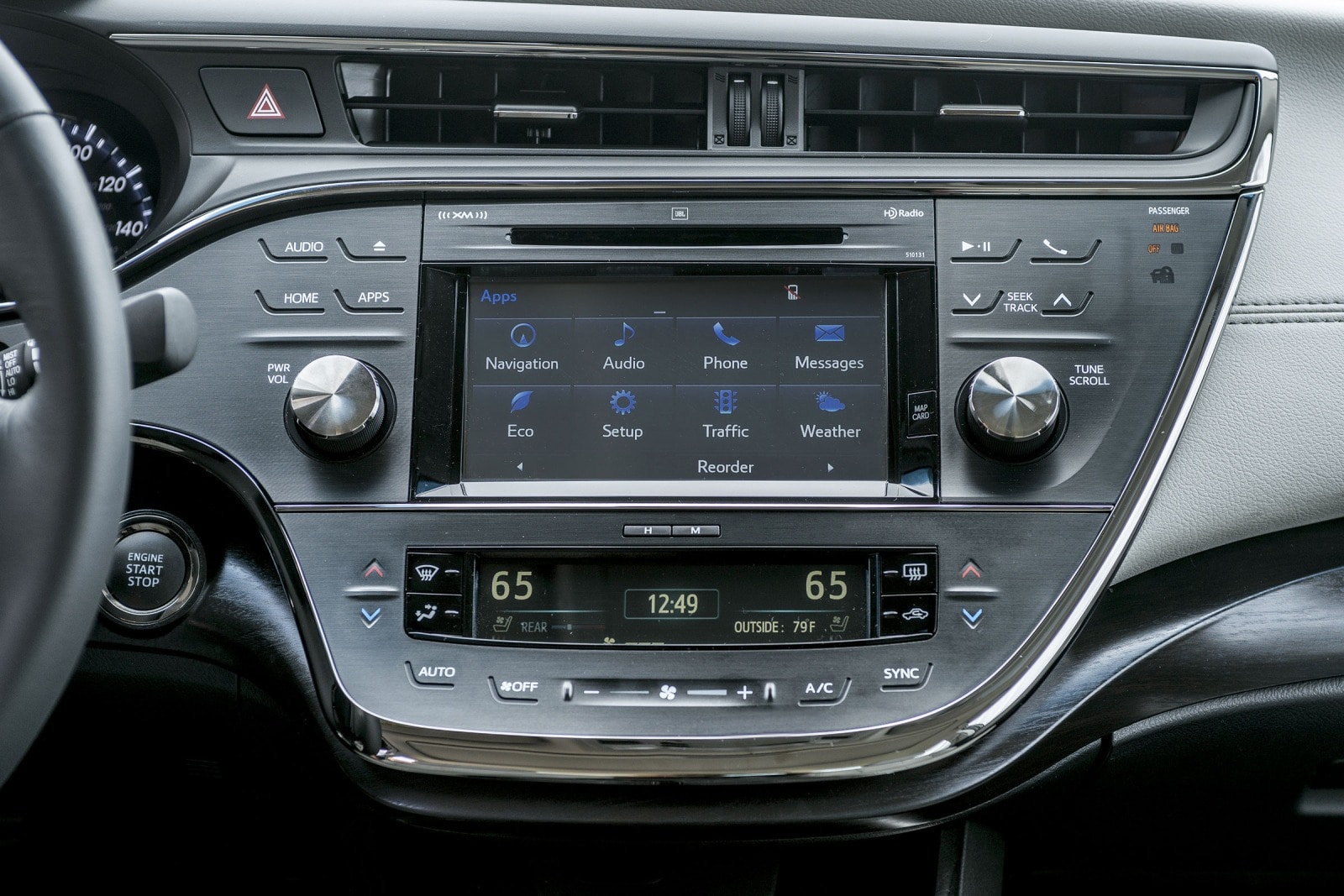 2018 Toyota Avalon interior CC