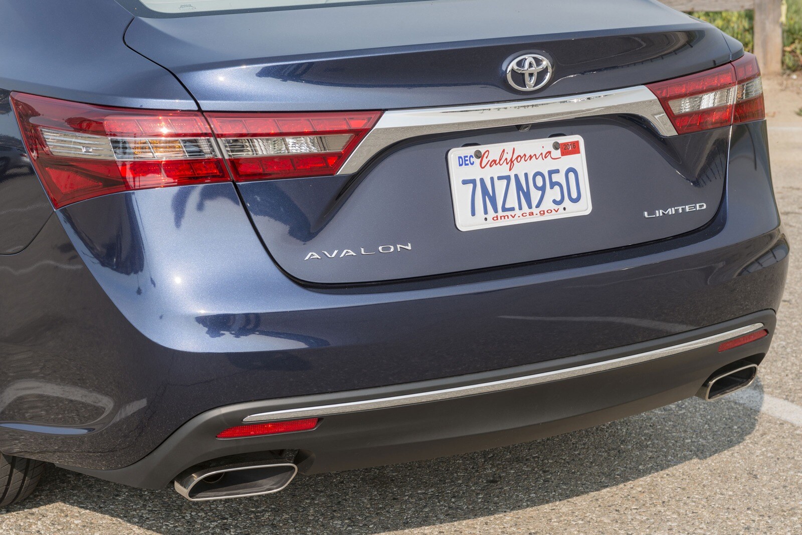 2018 Toyota Avalon — OEM photo 4