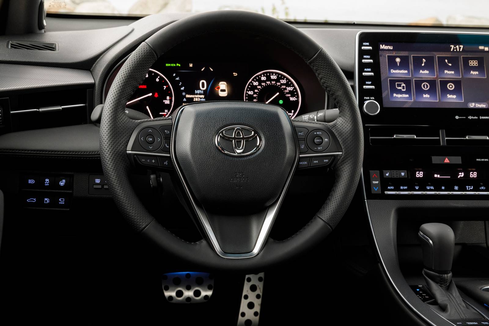 2019 Toyota Avalon interior SWD