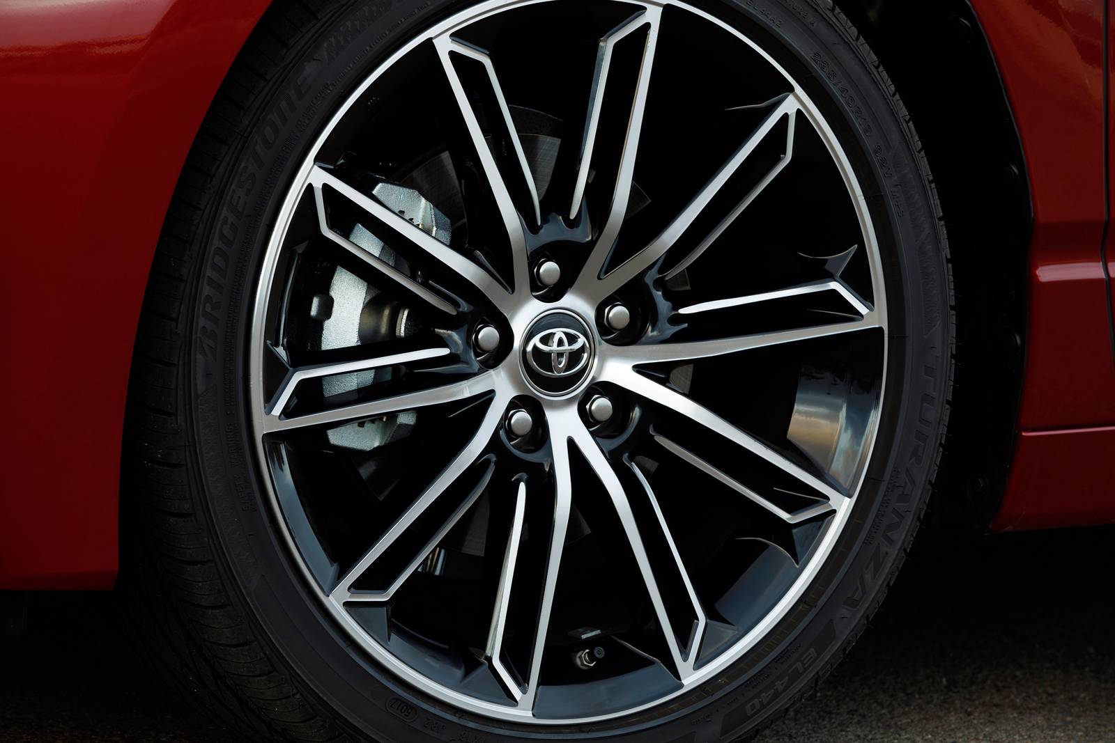 2019 Toyota Avalon exterior W