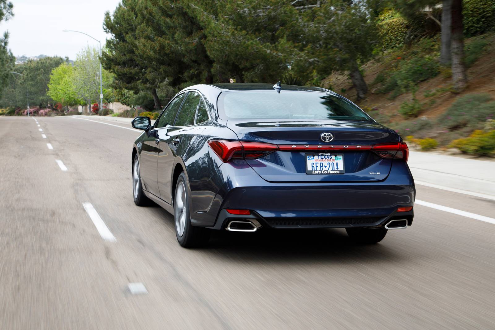 2019 Toyota Avalon exterior FQ