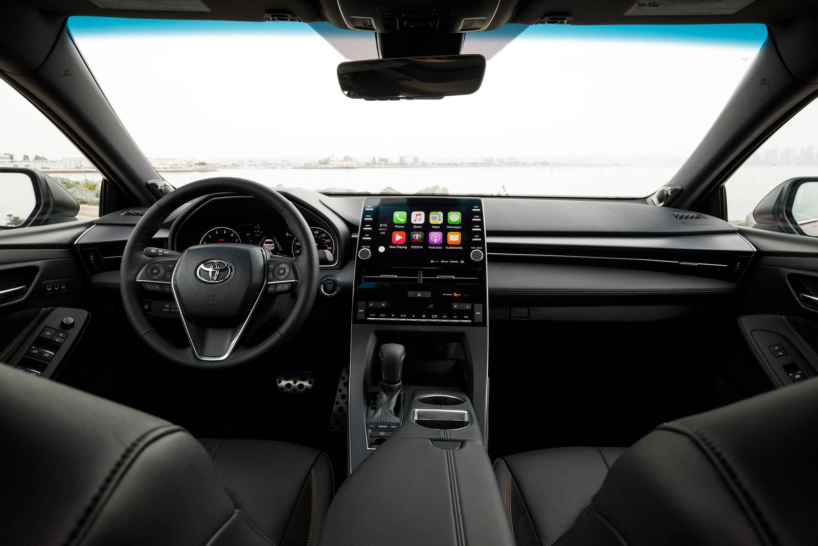 2021 Toyota Avalon interior D