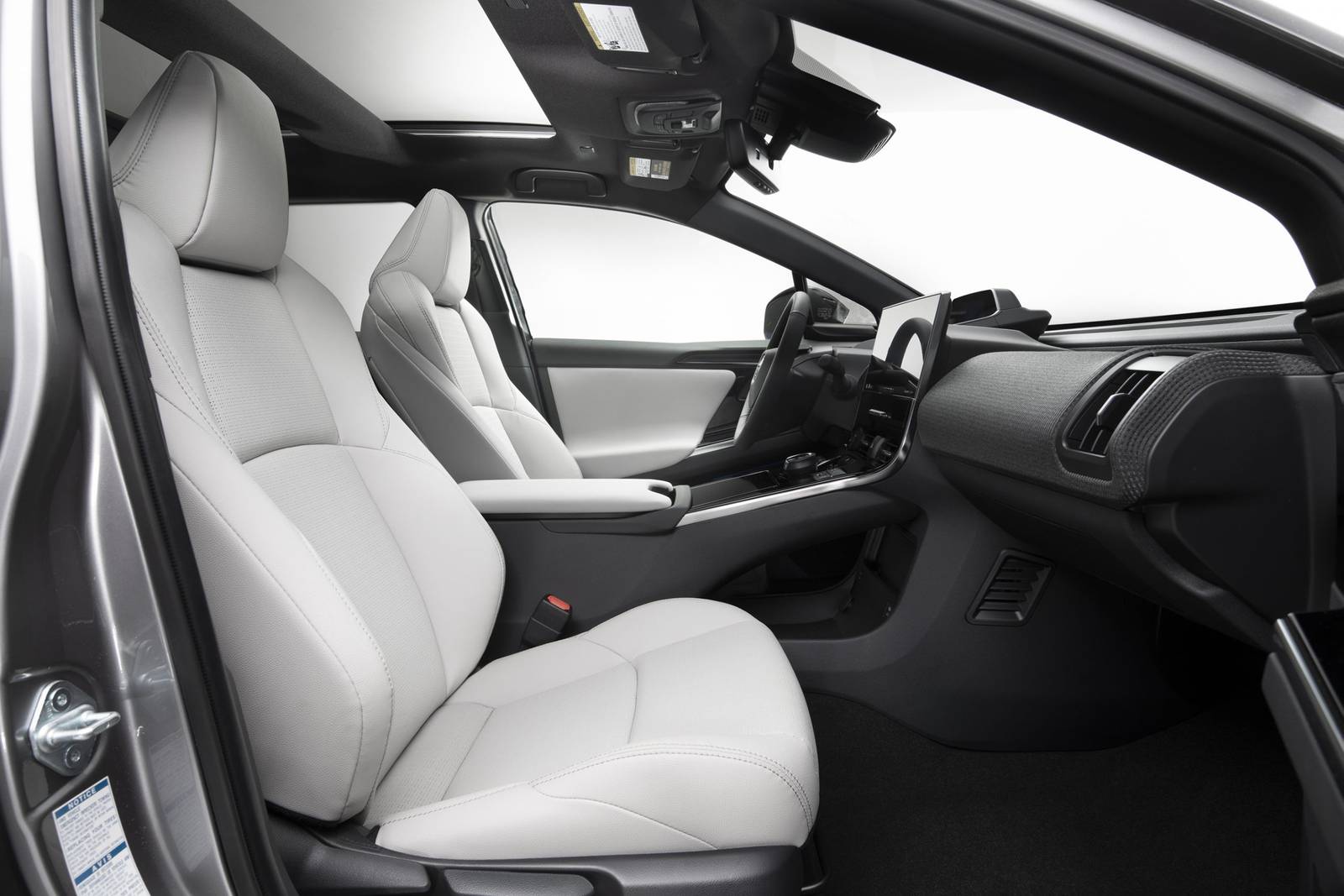 2023 Toyota Bz4x interior I