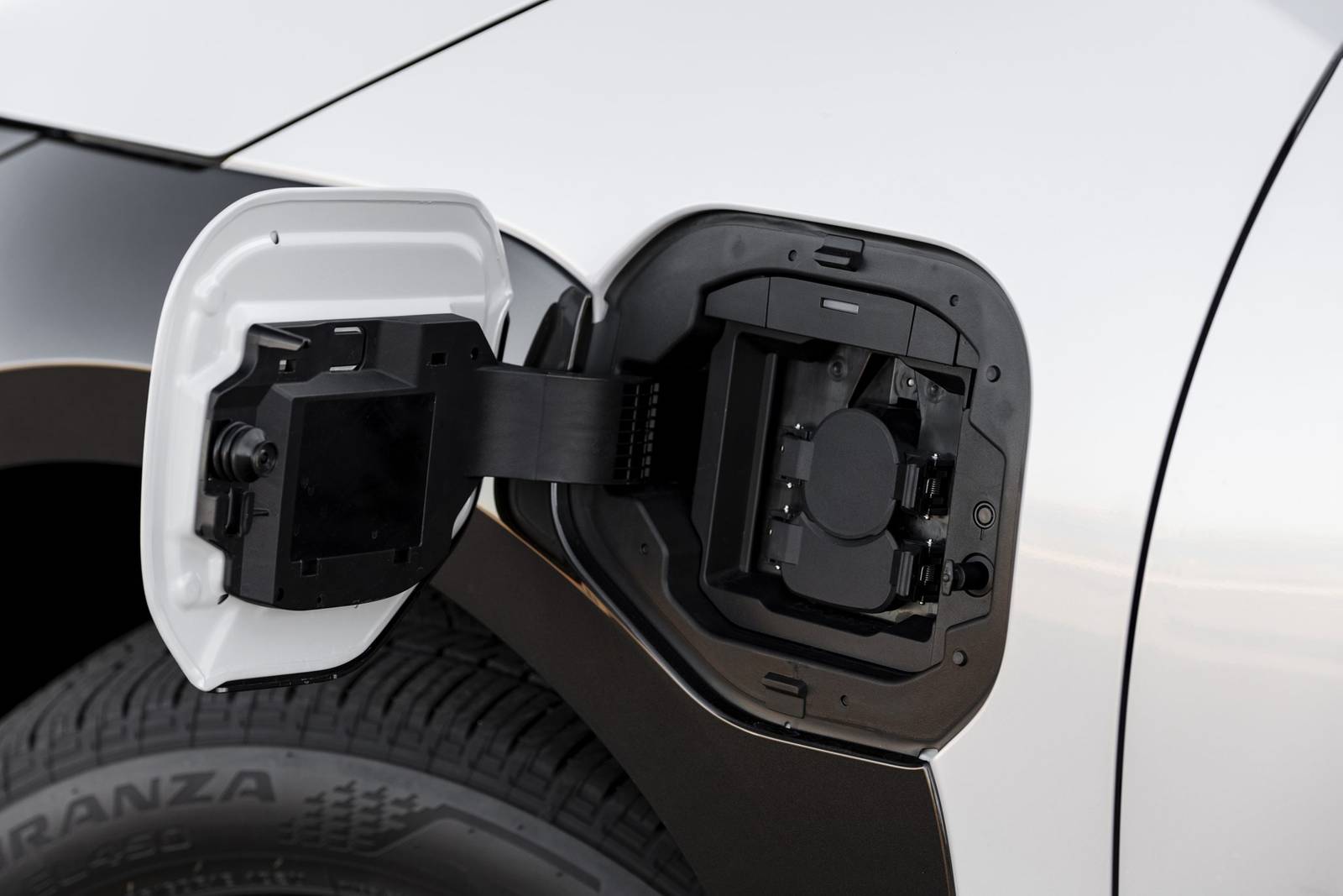 2023 Toyota Bz4x exterior EDETAIL