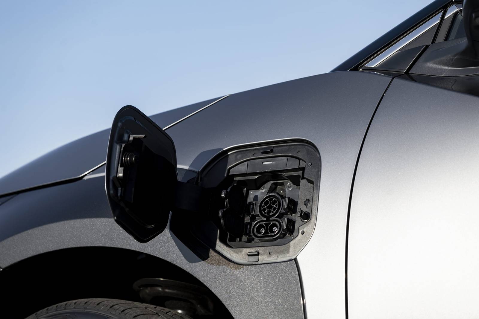 2024 Toyota Bz4x exterior EDETAIL