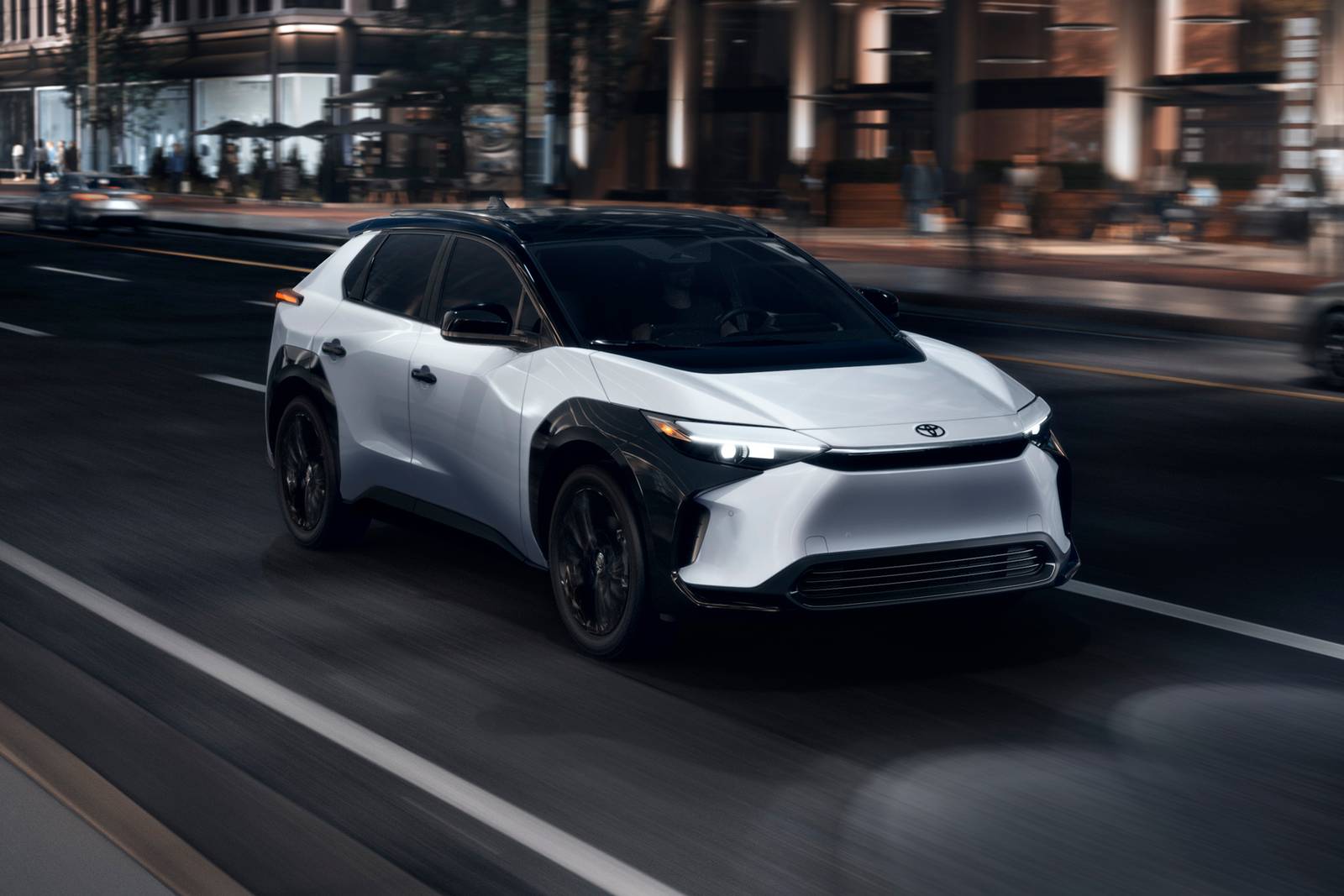 2025 Toyota bZ4X — OEM photo 5