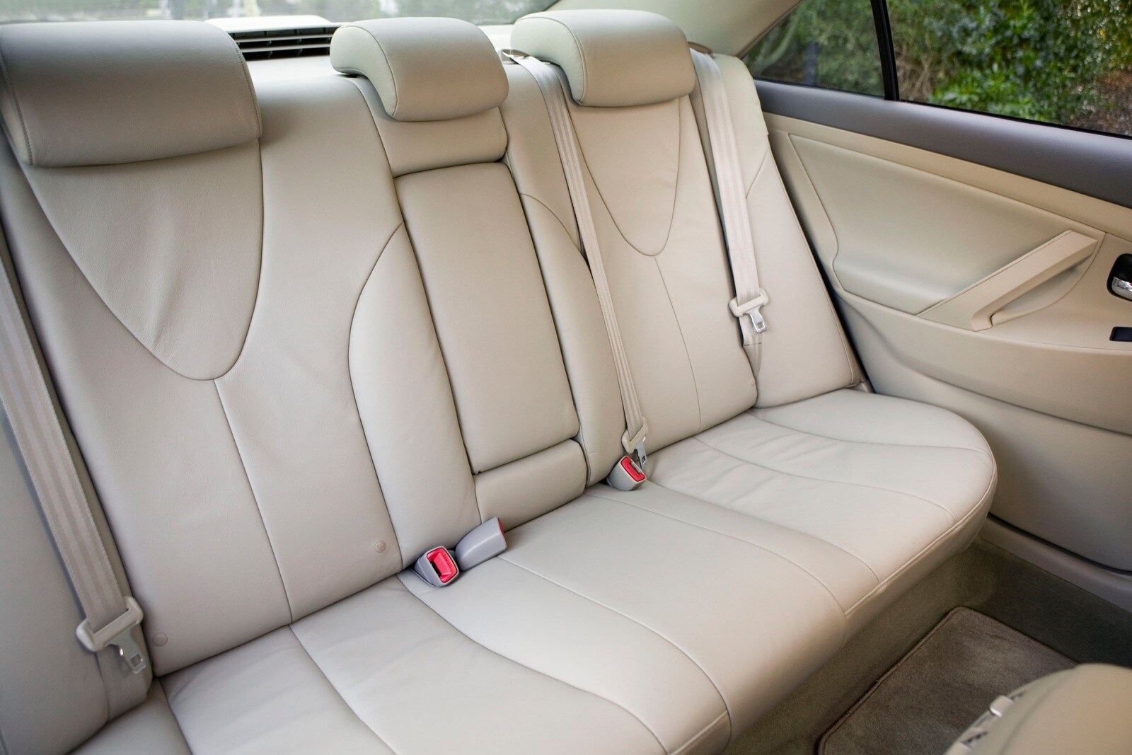 2007 Toyota Camry Hybrid interior RI