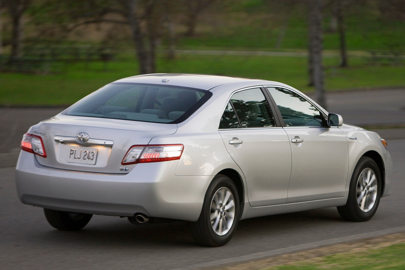2010 Toyota Camry Hybrid Sedan Exterior