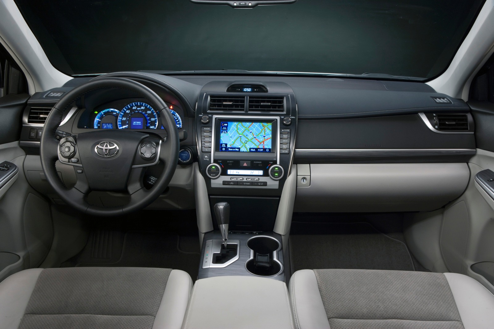 2013 Toyota Camry Hybrid interior D