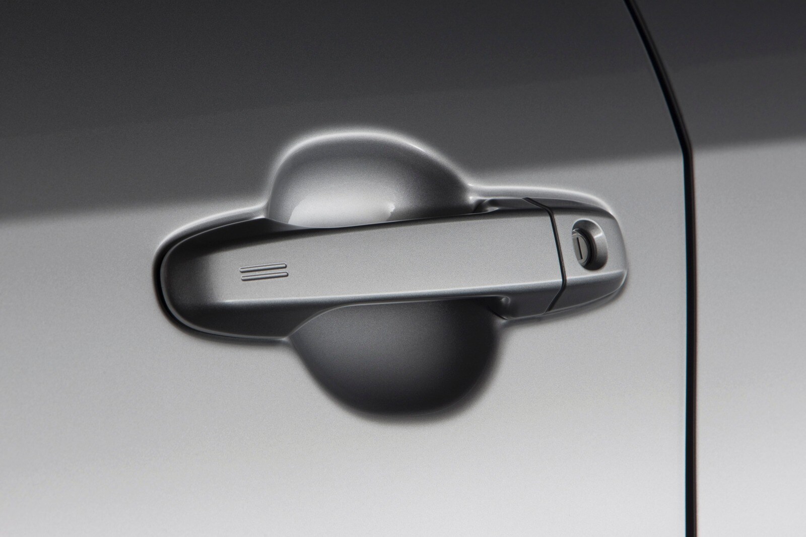 2013 Toyota Camry Hybrid exterior EDETAIL