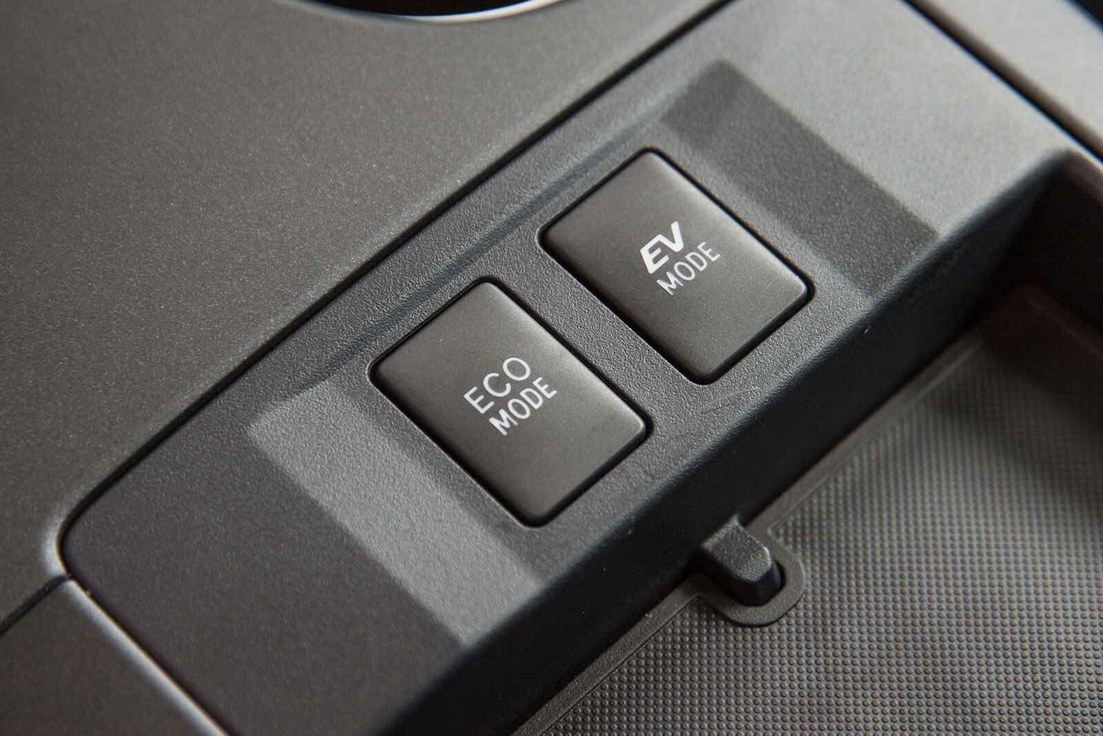 2017 Toyota Camry Hybrid interior AUXCTRL