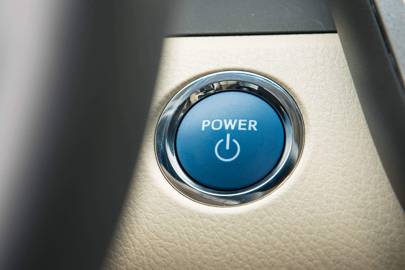 2018 Toyota Camry front safety DETAIL