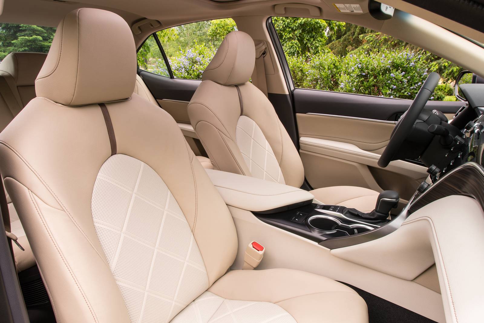 2018 Toyota Camry interior I