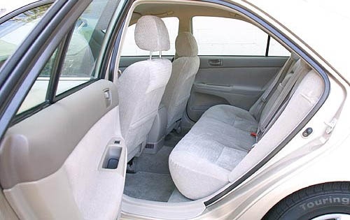 2004 Toyota Camry interior RI