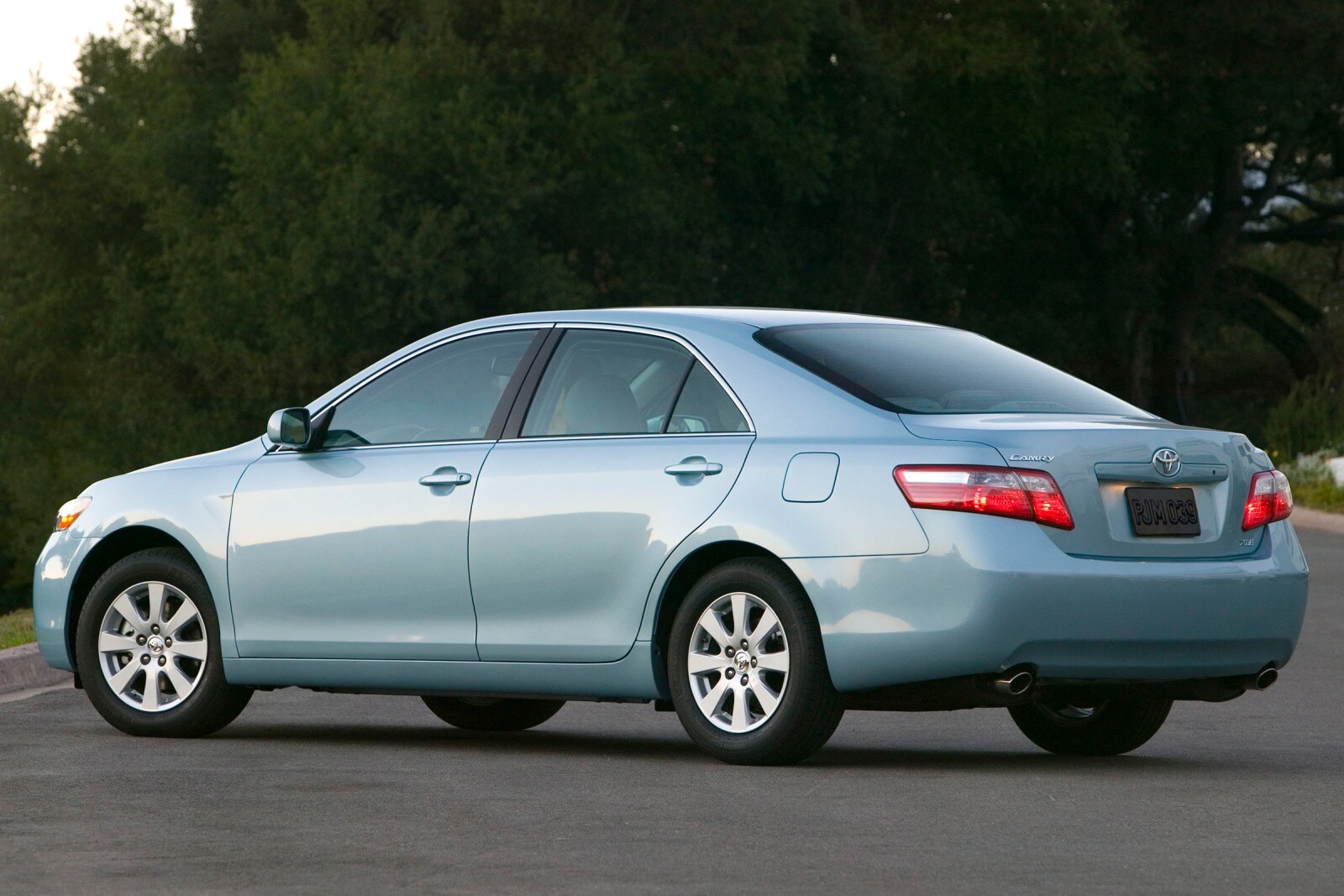 2007 Toyota Camry XLE V6 Sedan Exterior