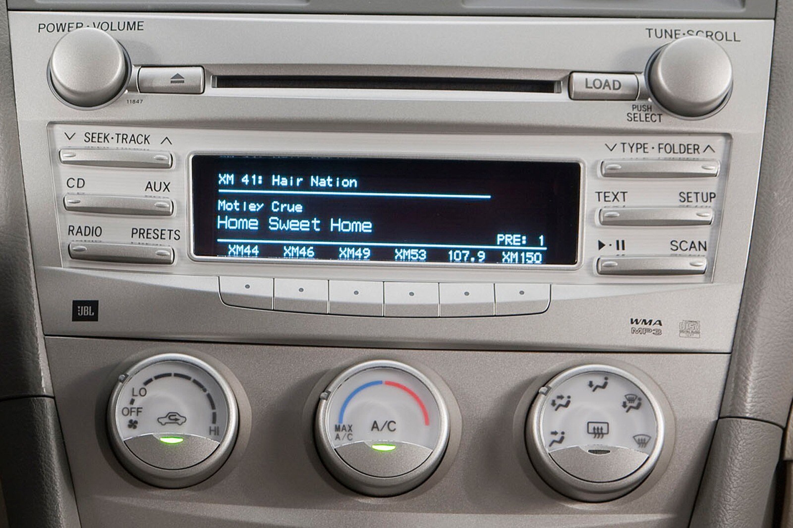 2010 Toyota Camry Hybrid interior CC