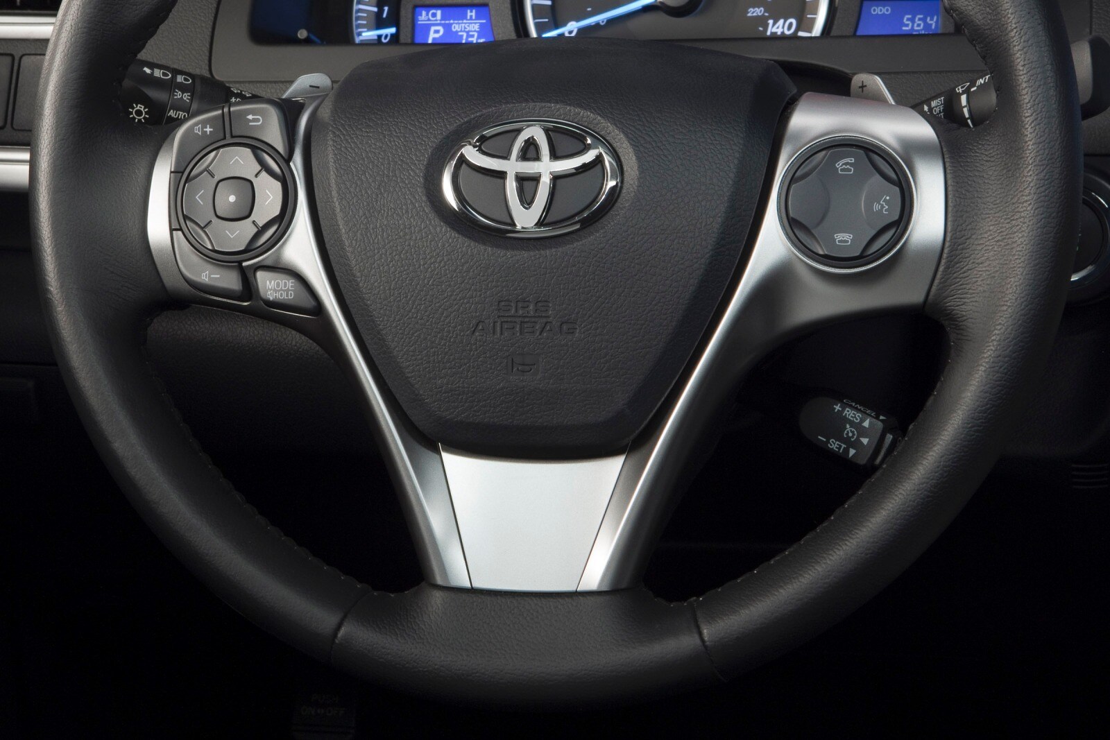 2014 Toyota Camry interior SWD