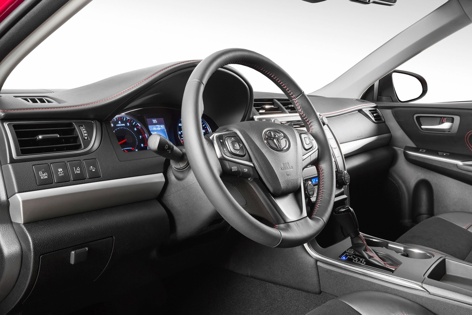2015 Toyota Camry interior SWD