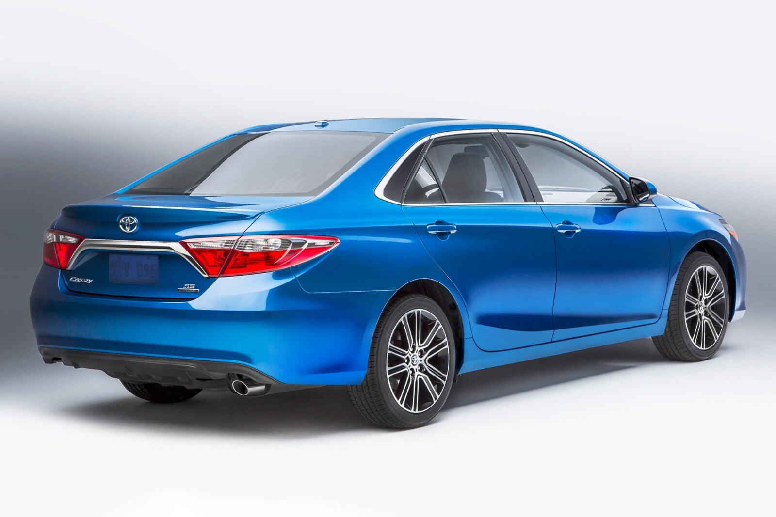 2016 Toyota Camry exterior FQ