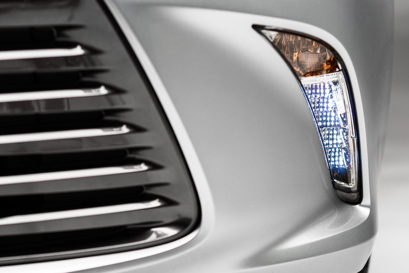 2016 Toyota Camry exterior EDETAIL