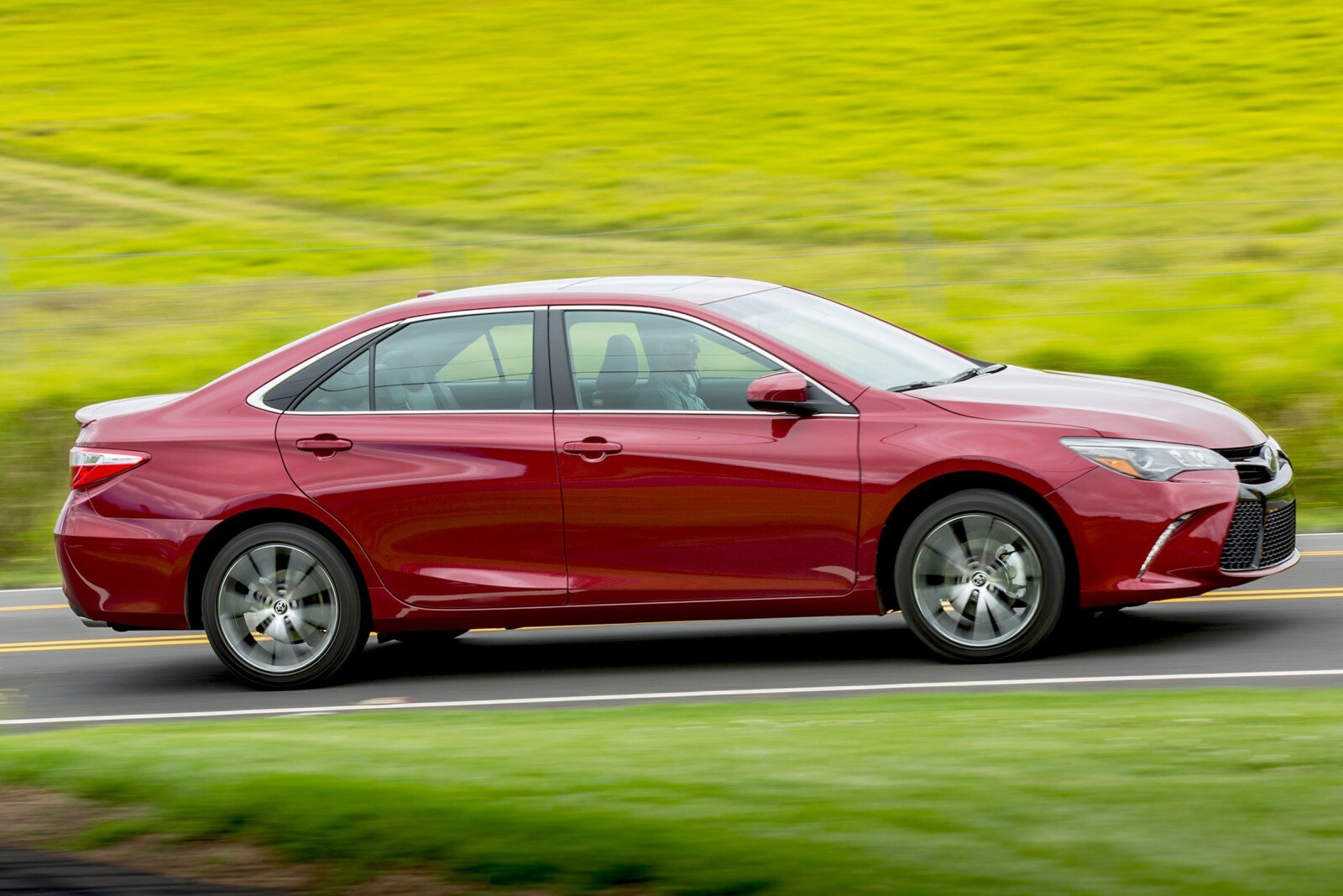 2016 Toyota Camry exterior EXM